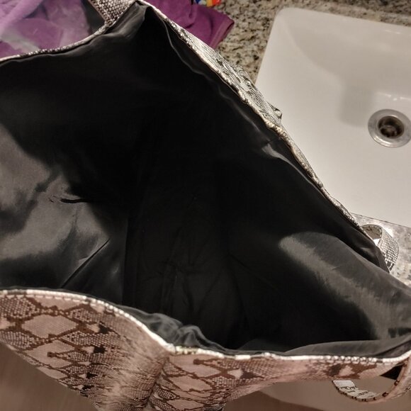 Snakeskin Print Tote - Picture 4 of 4